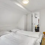 3 Bedroom Beautiful In Ferienhaus