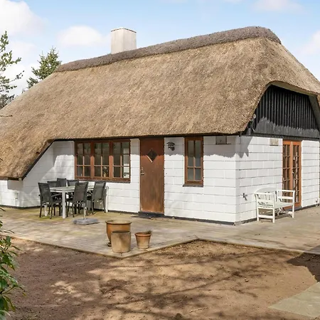 3 Bedroom Beautiful In Holiday home
