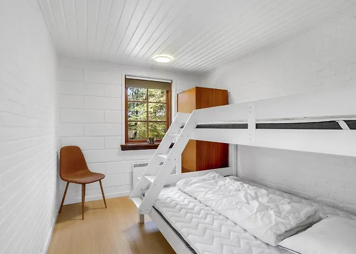 3 Bedroom Beautiful In Дом отдыха